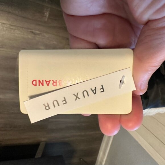 Lucky Jacket - Picture 7 of 10